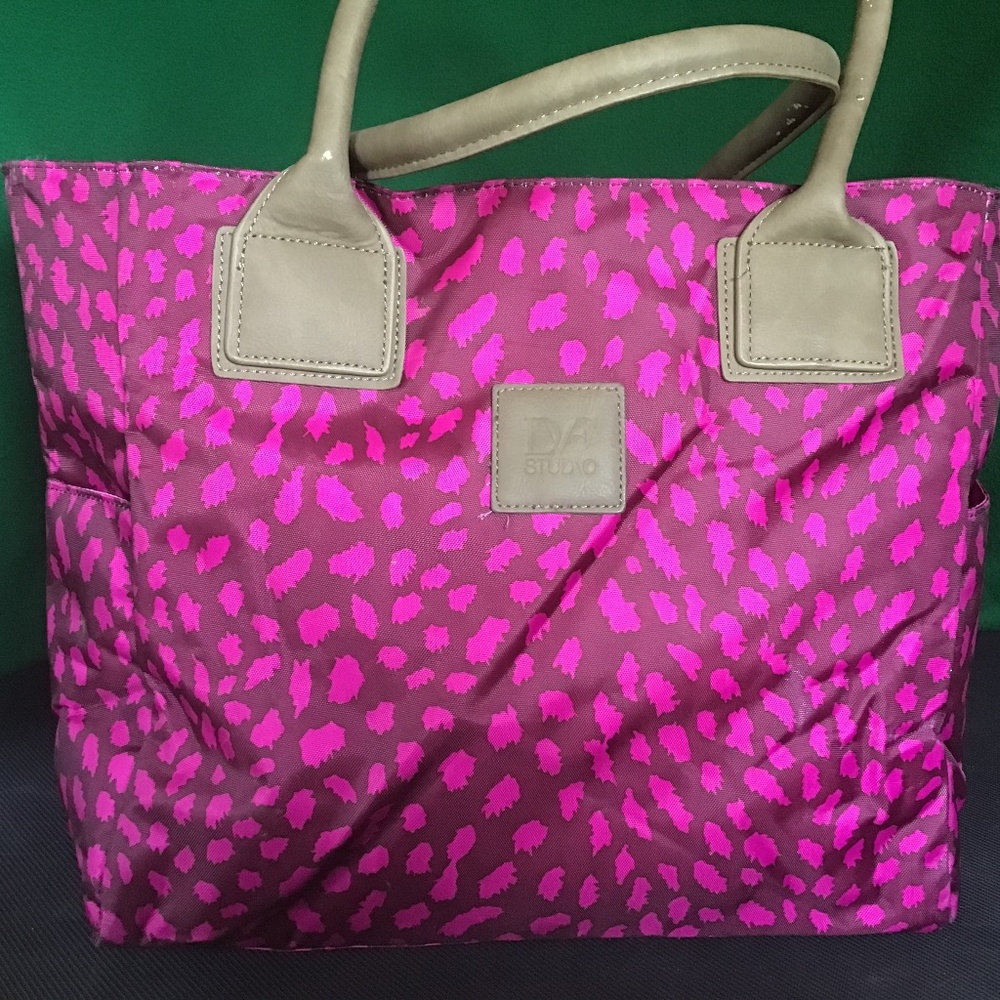 DF Studio vinyl pink bag